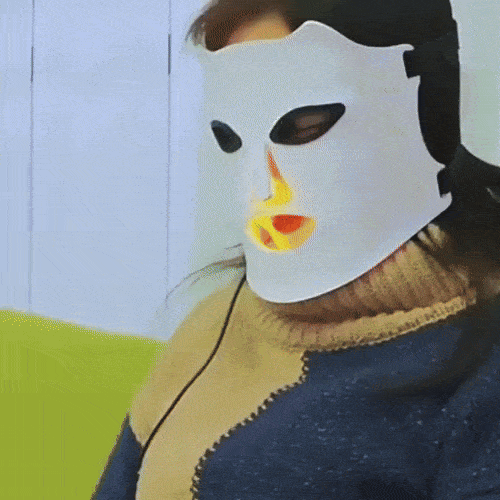 maxbeautypro_8_color_led_face_mask_vid_1_sqr_500_w